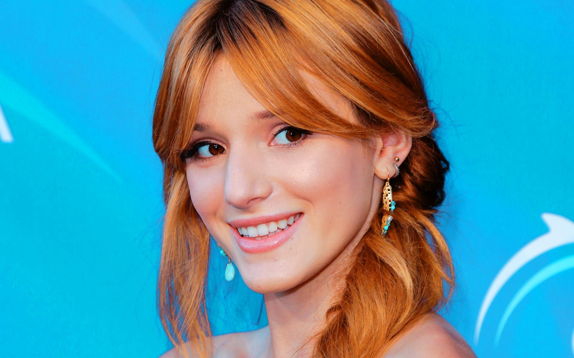 Bella Thorne Wallpapers Hq - Bella Thorne Hd , HD Wallpaper & Backgrounds