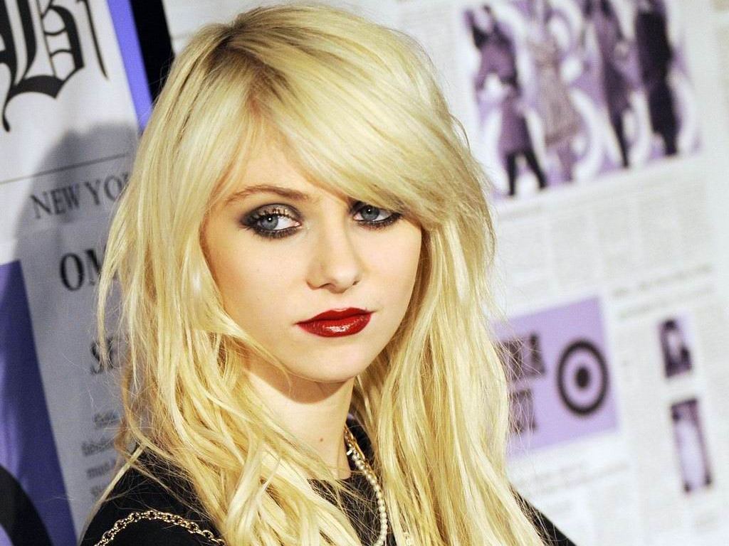 The Pretty Reckless Wallpaper - Taylor Momsen Gossip Girl , HD Wallpaper & Backgrounds