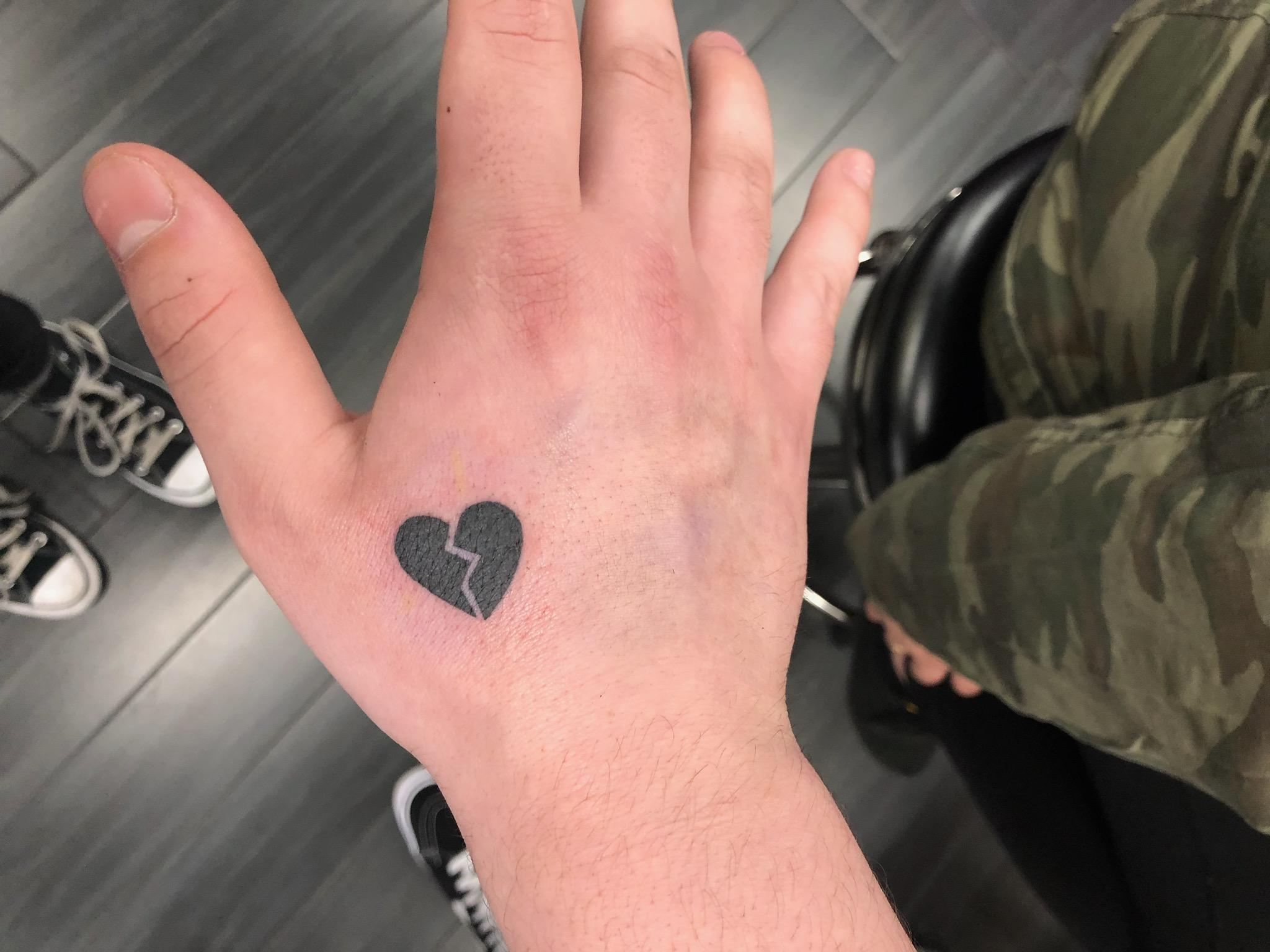 Latest For My 21st Birthday I Got Peep's Broken Heart - Lil Peep Broken Heart Tattoo , HD Wallpaper & Backgrounds