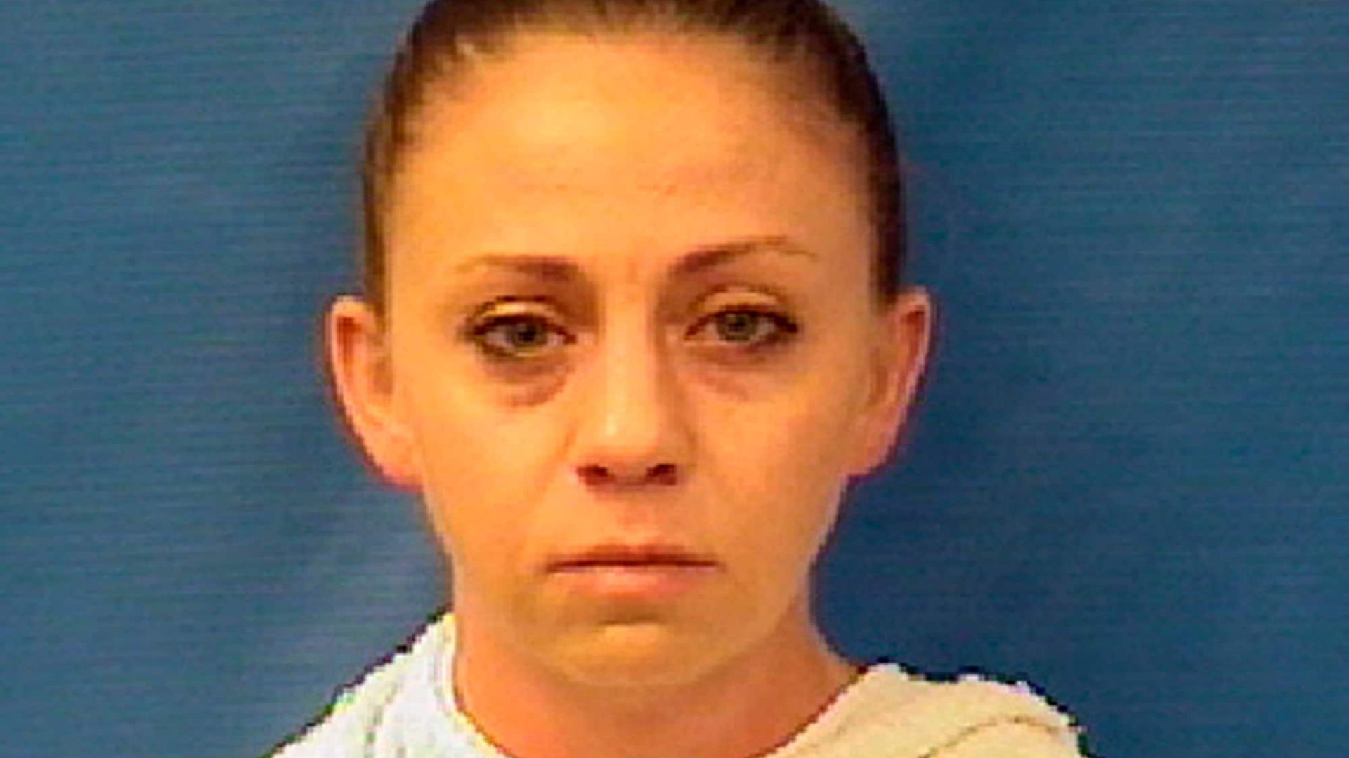 Dallas Police Officer Arrested Days After She Killed - Amber Guyger , HD Wallpaper & Backgrounds