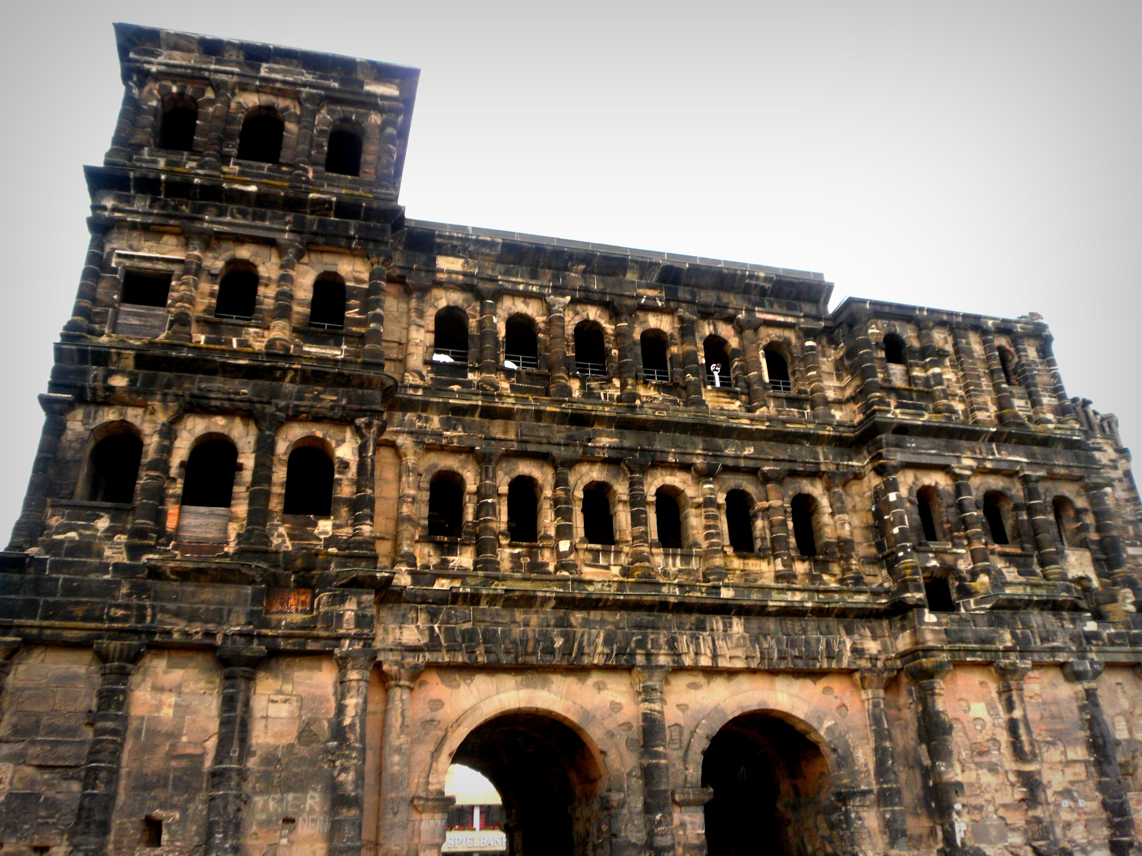 Negra, Porta, Trier - Porta Nigra , HD Wallpaper & Backgrounds