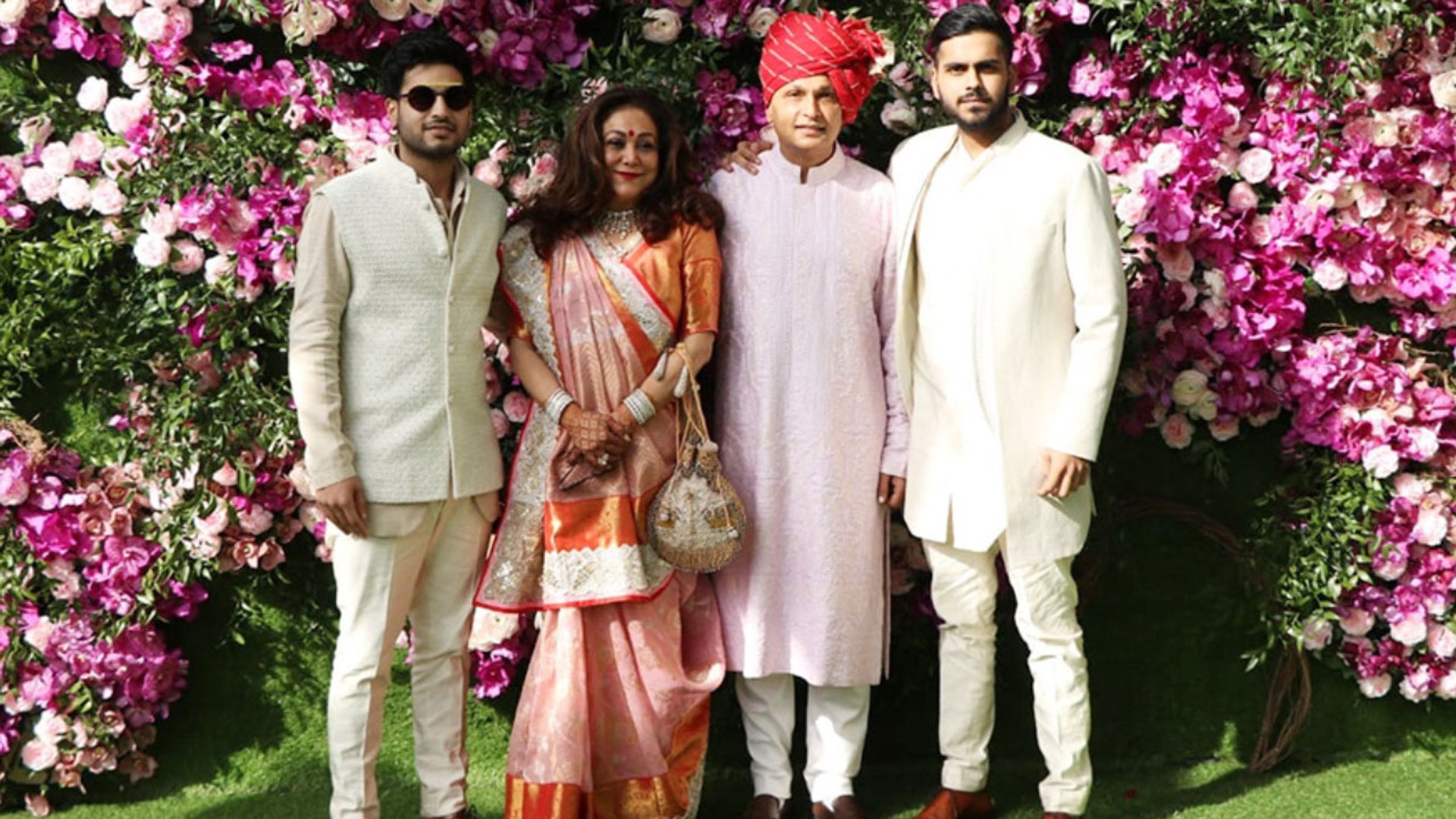 Akash Ambani & Shloka Wedding - Akash Shloka Ambani Wedding , HD Wallpaper & Backgrounds