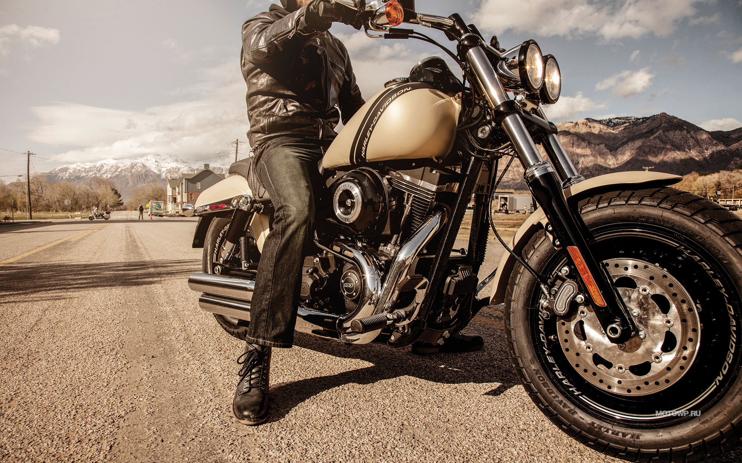 Motorcycling, Motorcycle, Bobber, Custom Motorcycle, - Fat Bob , HD Wallpaper & Backgrounds