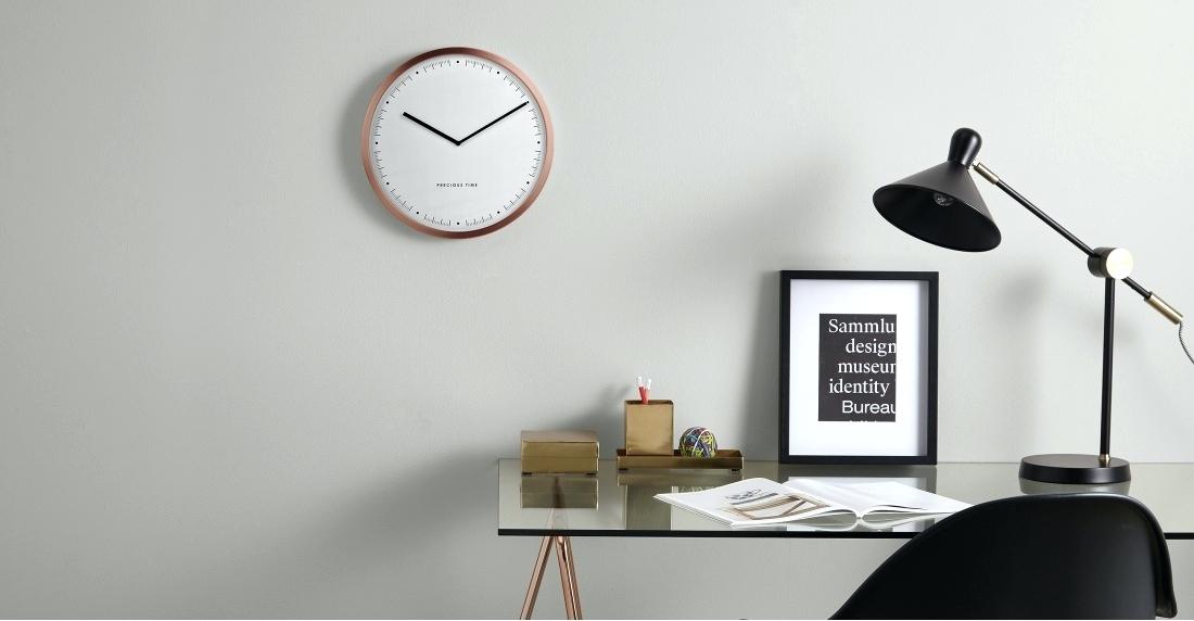 Timeless Style Clock In Wall Wallpaper Macbook Pro - Aurelia Wall Clock Made , HD Wallpaper & Backgrounds