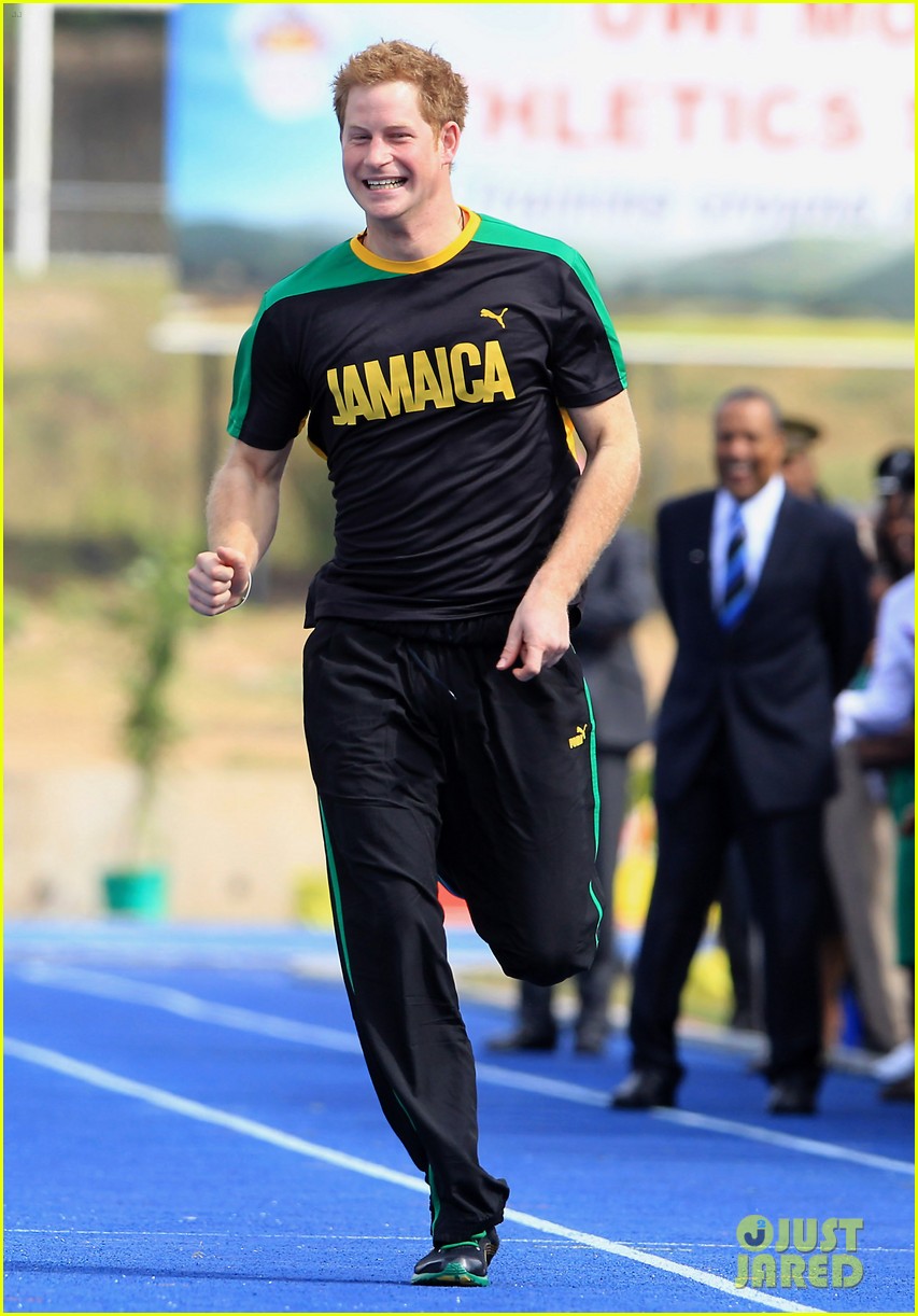 Prince Harry Images Prince Harry & Usain Bolt Jog In - Prince Harry Joggers , HD Wallpaper & Backgrounds