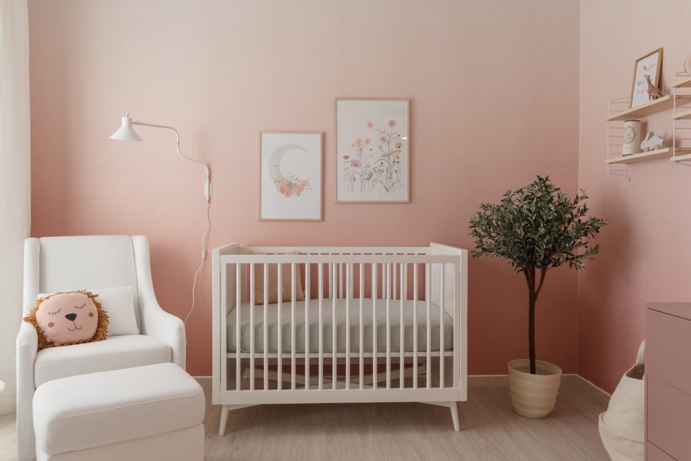 Ombre Wallpaper Nursery - Cradle , HD Wallpaper & Backgrounds