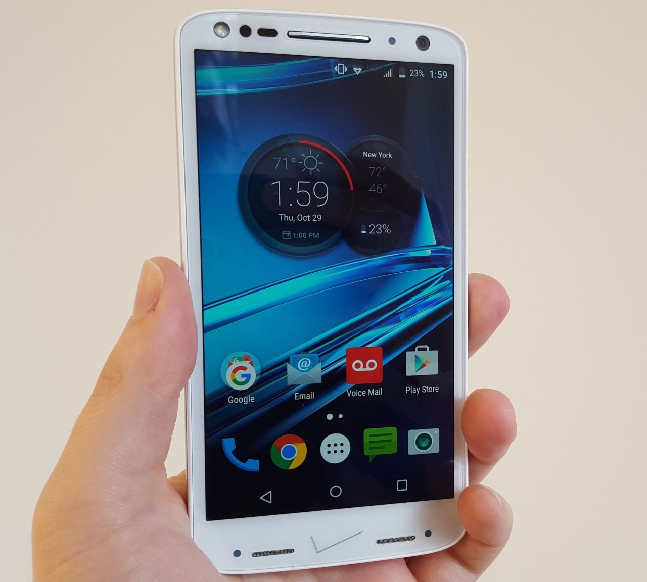 And Every Time I Picked Up The Turbo 2, Its Screen - Motorola Droid Turbo Fiche Technique , HD Wallpaper & Backgrounds