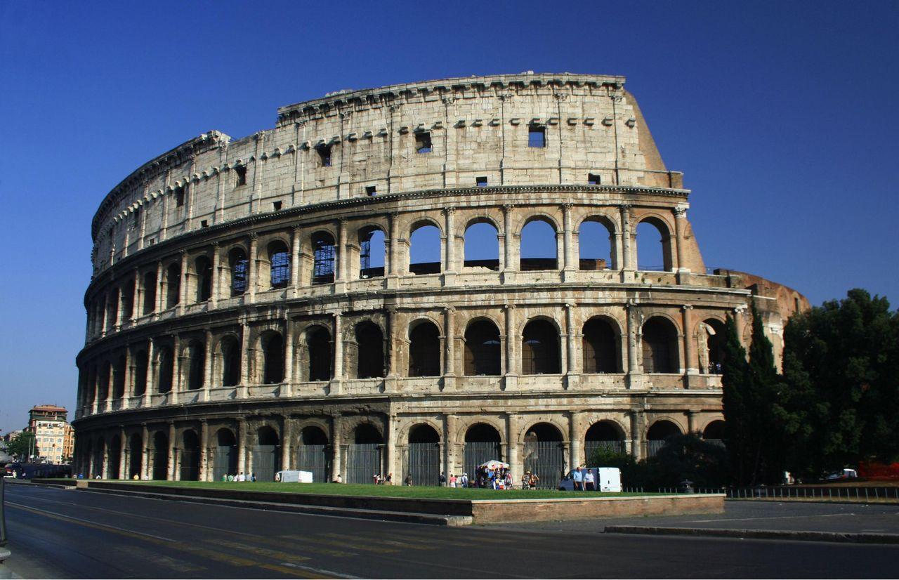 Romecity Italy Tourism Colosseum Wallpaper - Colosseum , HD Wallpaper & Backgrounds