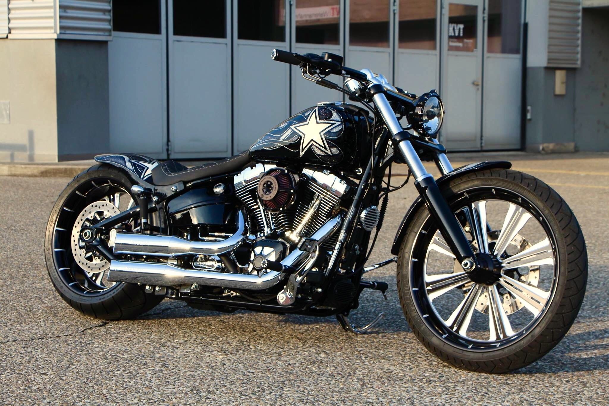 For A Detailed Road Test Report, Check Out The Harley - Harley Davidson Softail Fxsb , HD Wallpaper & Backgrounds