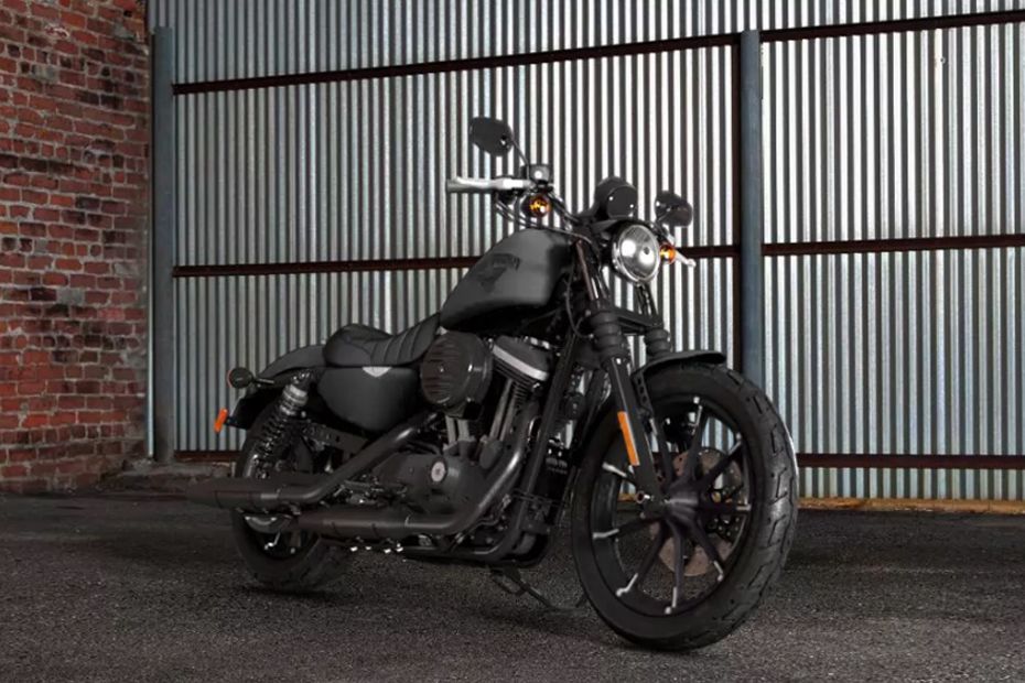 Harley Davidson Iron 883 Slant Rear - Harga Motor Harley Davidson Iron 883 , HD Wallpaper & Backgrounds