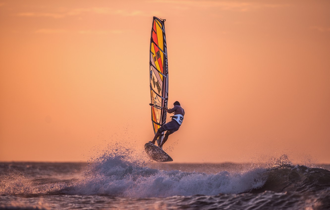 Photo Wallpaper Sea, Sunset, Squirt, Wave, Windsurfing, - Windsurfing , HD Wallpaper & Backgrounds