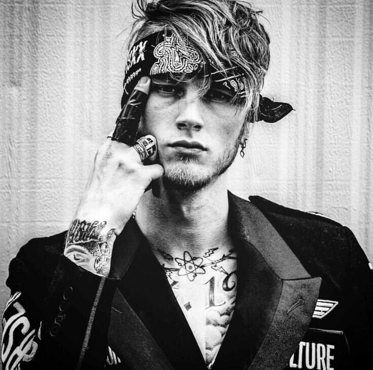 Mgk B&w Kelly Richards, Acham, Yelawolf, Machine Gun - Machine Gun Kelly Cover , HD Wallpaper & Backgrounds