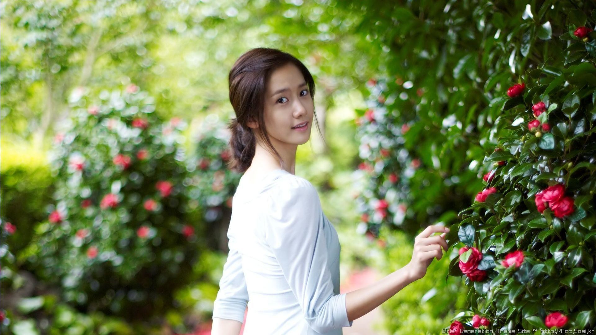 Standard - - Korean Actress Wallpaper Hd , HD Wallpaper & Backgrounds