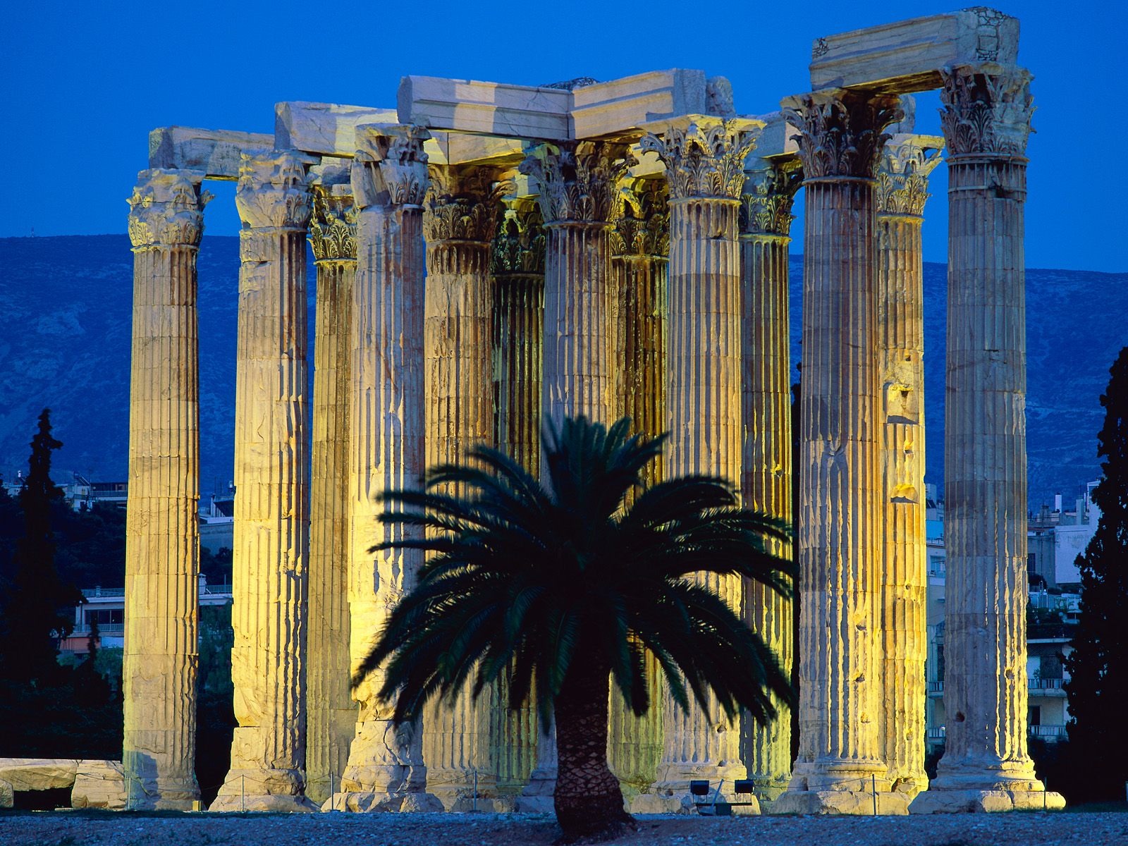 Temple Of Olympian Zeus Wallpaper Greece World Wallpapers - Tourist Locations In Athens , HD Wallpaper & Backgrounds