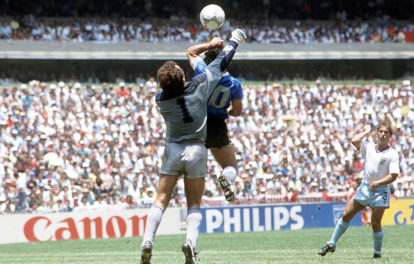 Photo Wallpaper Goal, Maradona, The Hand Of God, The - Diego Maradona Hand Of God , HD Wallpaper & Backgrounds