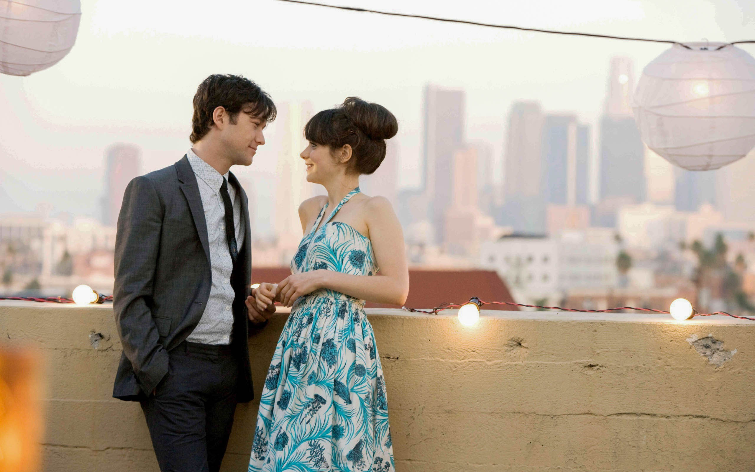 500 Days Of Summer Wallpaper - 500 Days Of Summer Rooftop , HD Wallpaper & Backgrounds