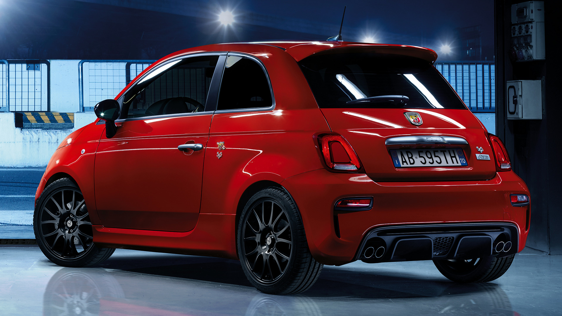 Abarth 595 Pista 2017 Wallpapers And Hd Images Car - Abarth 595 Tuned , HD Wallpaper & Backgrounds