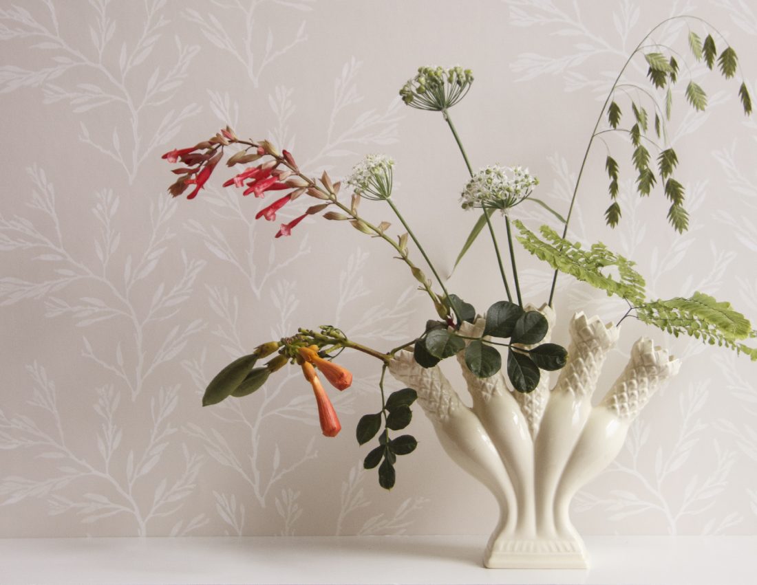 Wallpaper - Artificial Flower , HD Wallpaper & Backgrounds