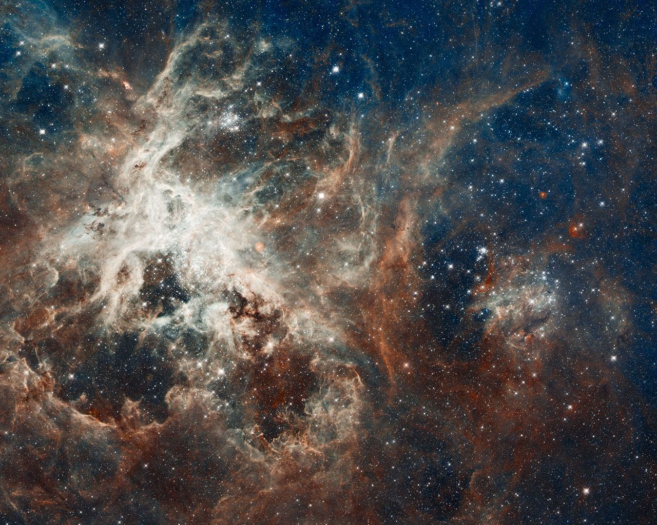 Tarantula Nebula Wallpaper - 30 Doradus Hubble , HD Wallpaper & Backgrounds