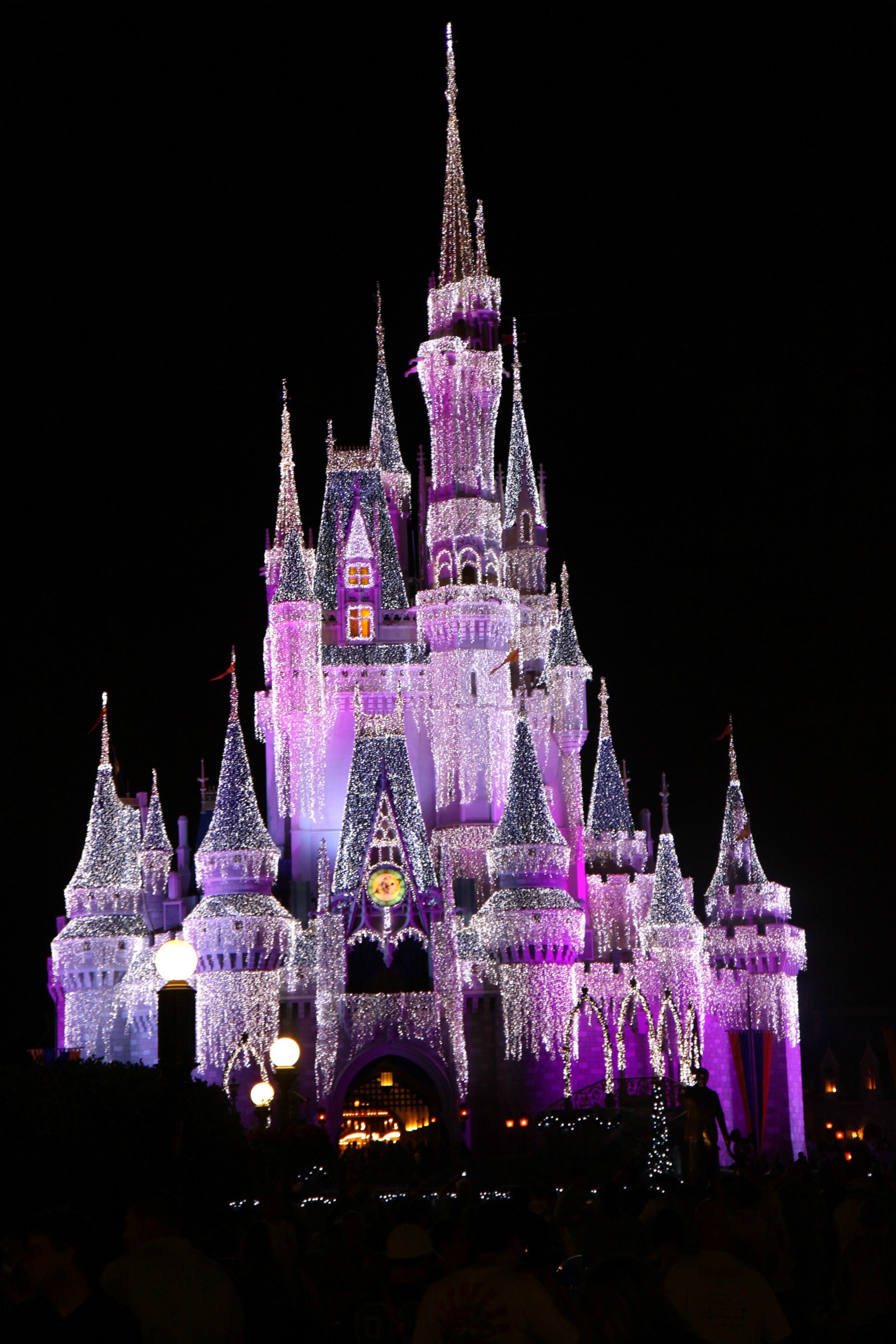 Iphone 5 Wallpaper Displaying 13 Images For Disney - Cinderella Castle , HD Wallpaper & Backgrounds