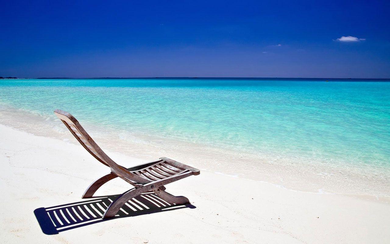 Chair On Beach Background , HD Wallpaper & Backgrounds