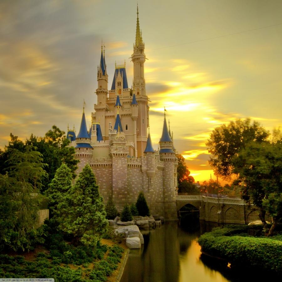 Sunset Over Cinderella Castle Hd Desktop Wallpaper - High Quality Photos Castle , HD Wallpaper & Backgrounds
