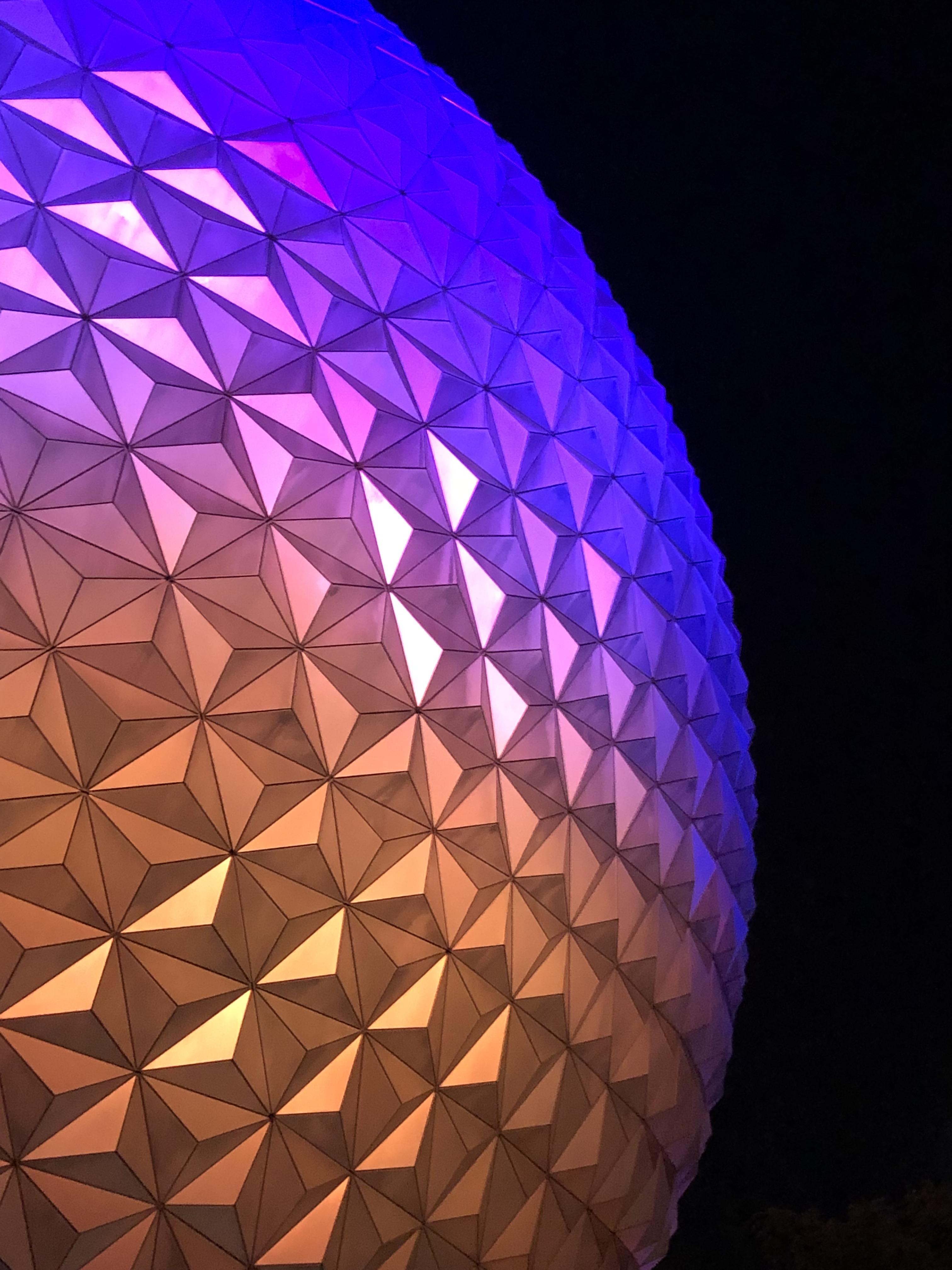 Iphone X Wall Paper Shot On An Iphone X Of The Epcot - Disney World, Epcot , HD Wallpaper & Backgrounds