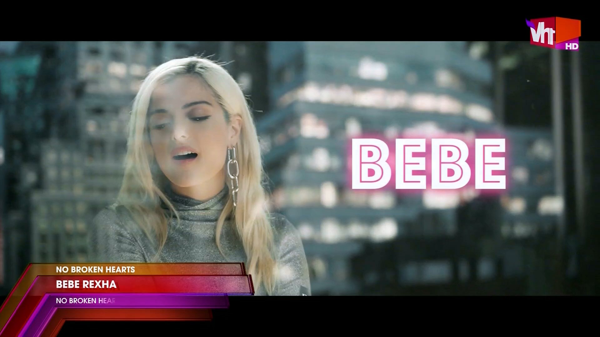 [ Img] [ Img] - No Broken Hearts Bebe Rexha Music Video , HD Wallpaper & Backgrounds