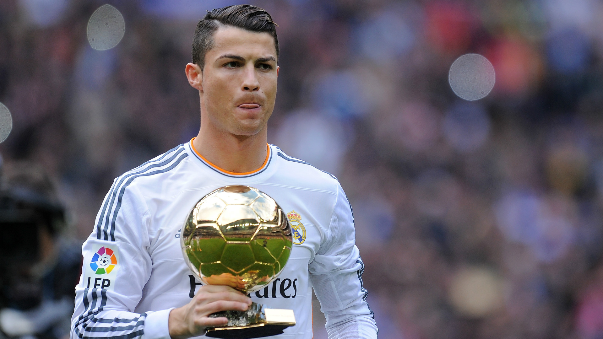 Best Cristiano Ronaldo - Cristiano Ronaldo Football Player , HD Wallpaper & Backgrounds