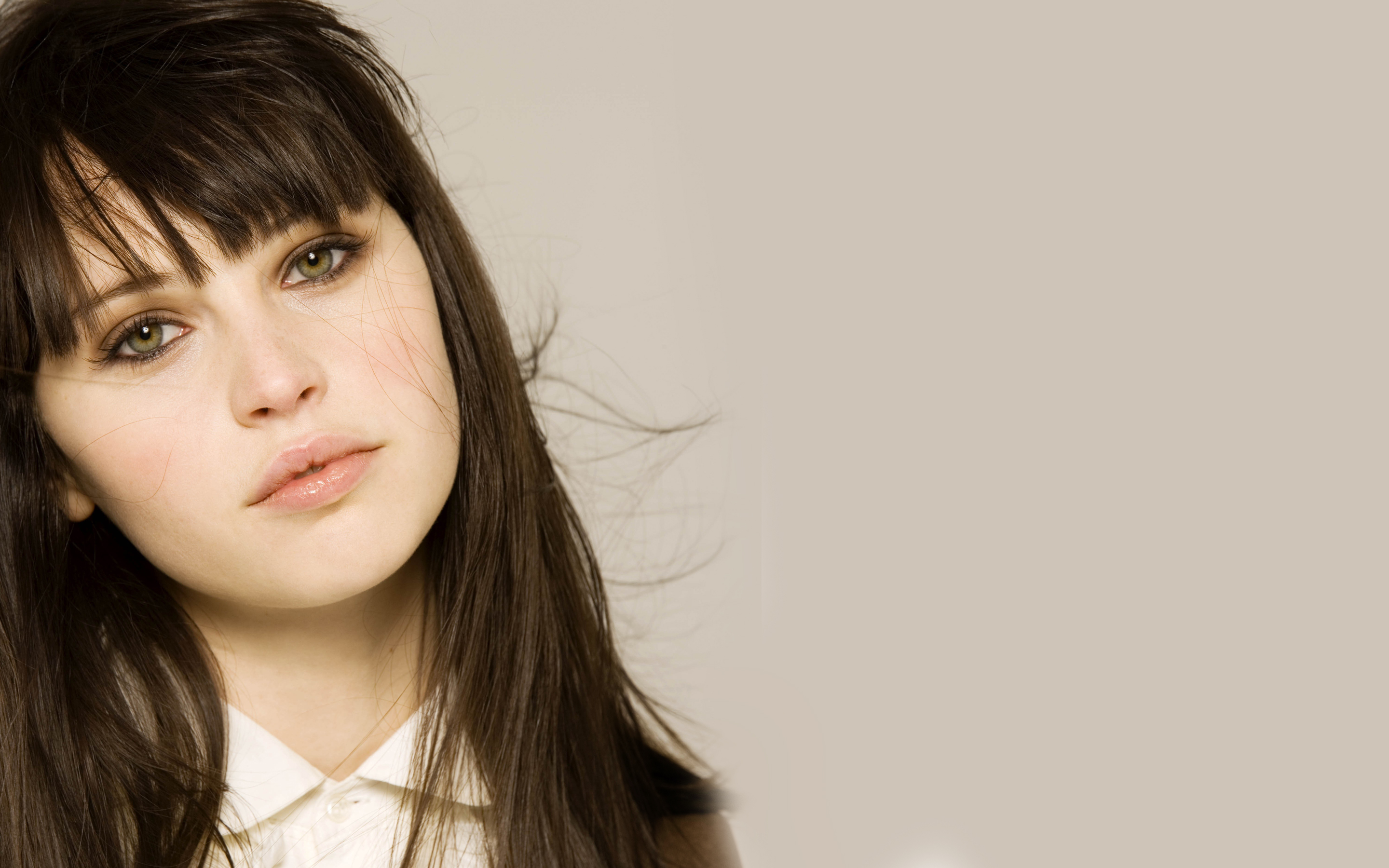 Hd Wallpaper - Felicity Jones , HD Wallpaper & Backgrounds