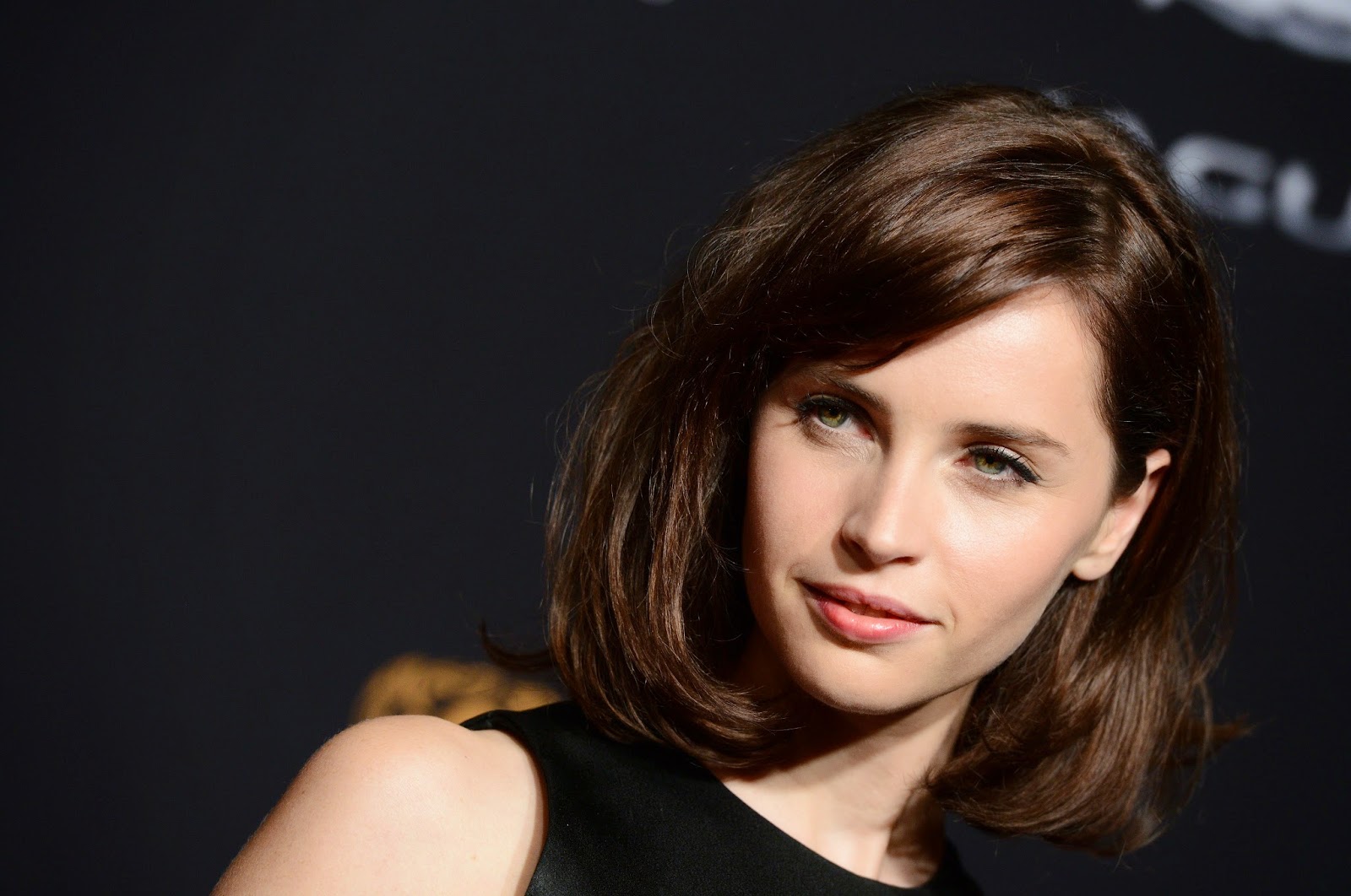 Felicity Jones Wallpaper - Felicity Jones , HD Wallpaper & Backgrounds