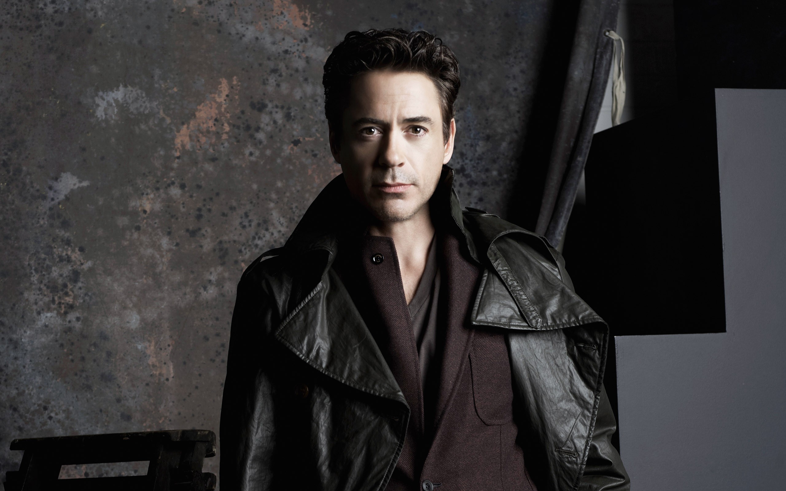 Men Robert Downey Jr Actors Leather Jacket Wallpaper - Robert Downey Jr Wallpaper For Mobile , HD Wallpaper & Backgrounds