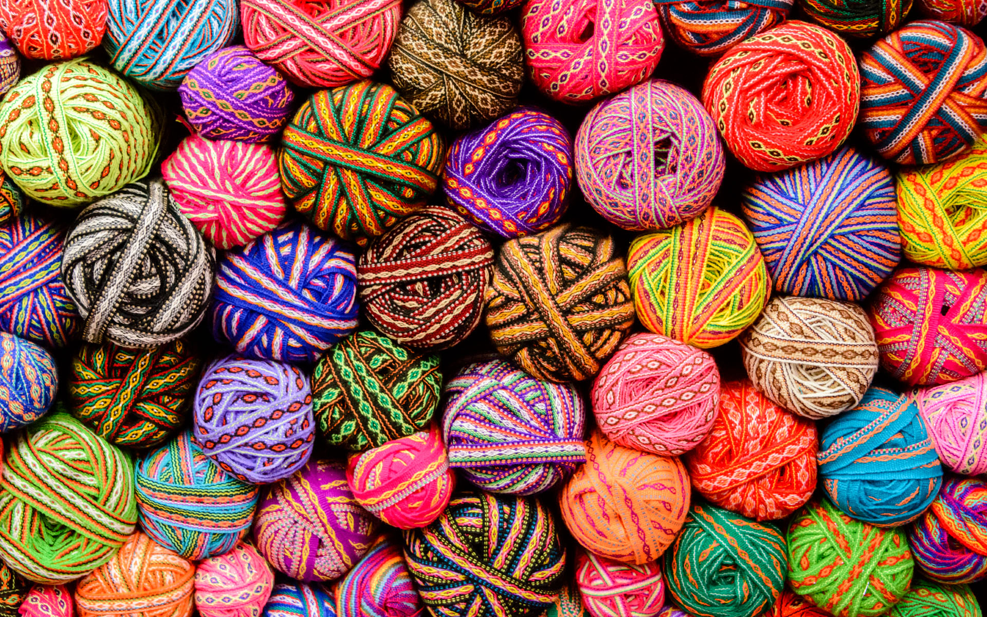 Balls Of Yarn In Many Varieties Of Color Image For - Desktop Wallpaper Yarn , HD Wallpaper & Backgrounds
