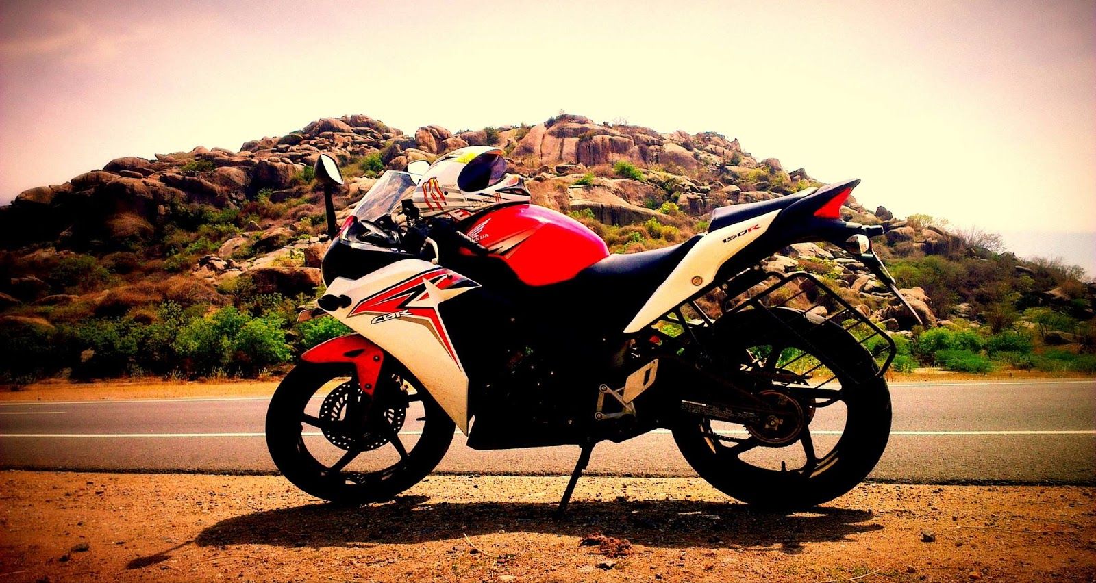 Download Honda Cbr Wallpapers To Your Cell Phone Cbr, - Honda Cbr 150r Hd , HD Wallpaper & Backgrounds