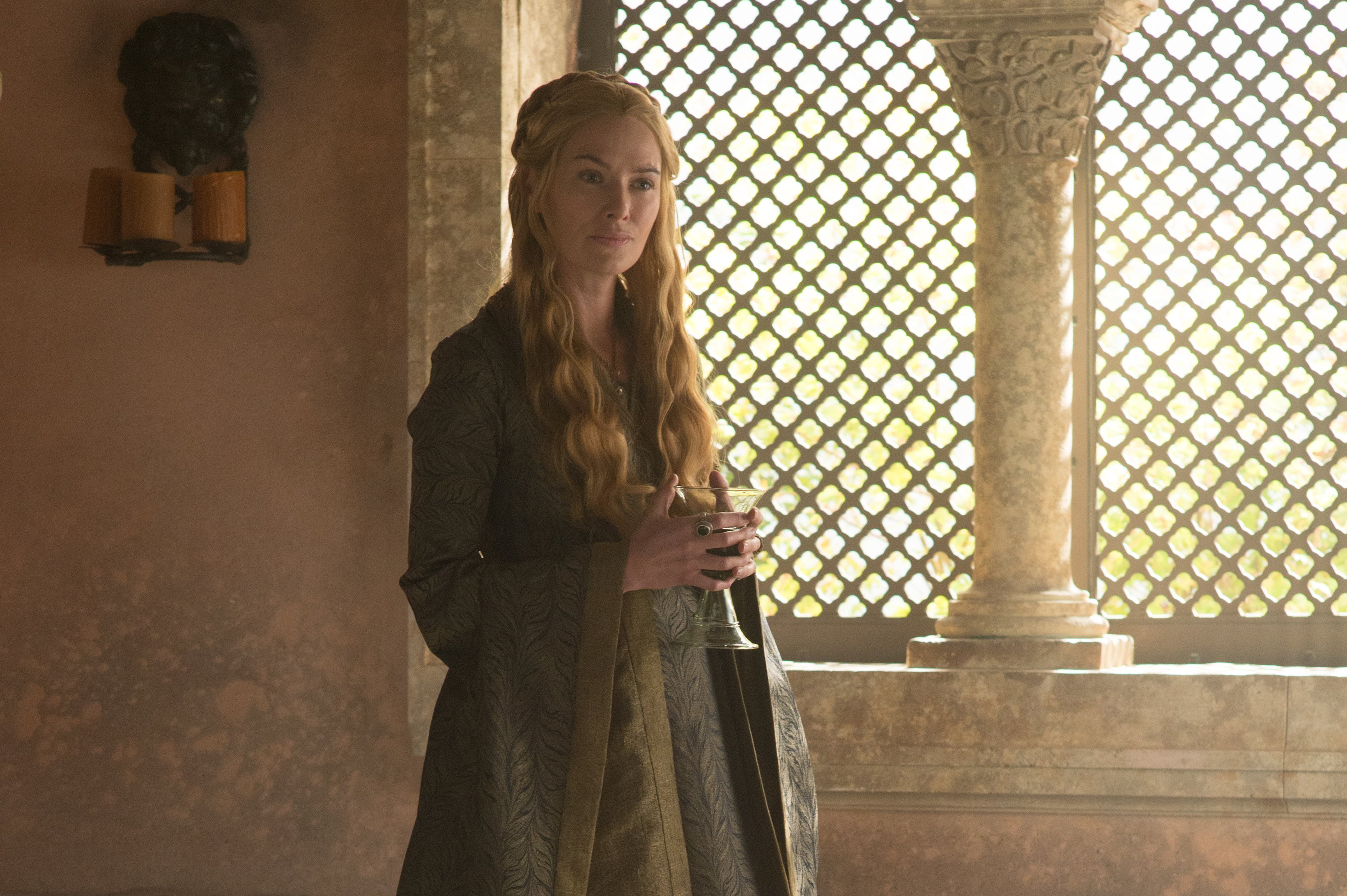 Game Of Thrones, Cersei Lannister, Lena Headey Wallpaper - Plaça De Catalunya Station , HD Wallpaper & Backgrounds
