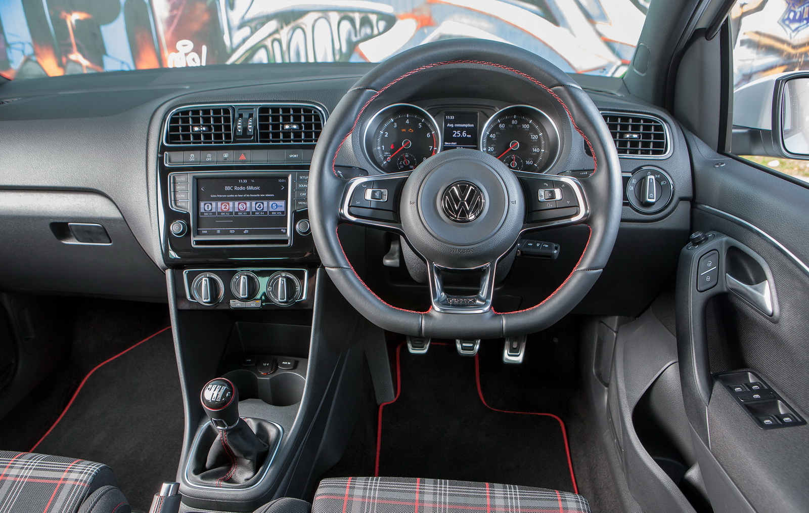 Is Vw's New Polo Gti The Baby-golf Gti We've Been Waiting - Polo 6c Gti Interior , HD Wallpaper & Backgrounds