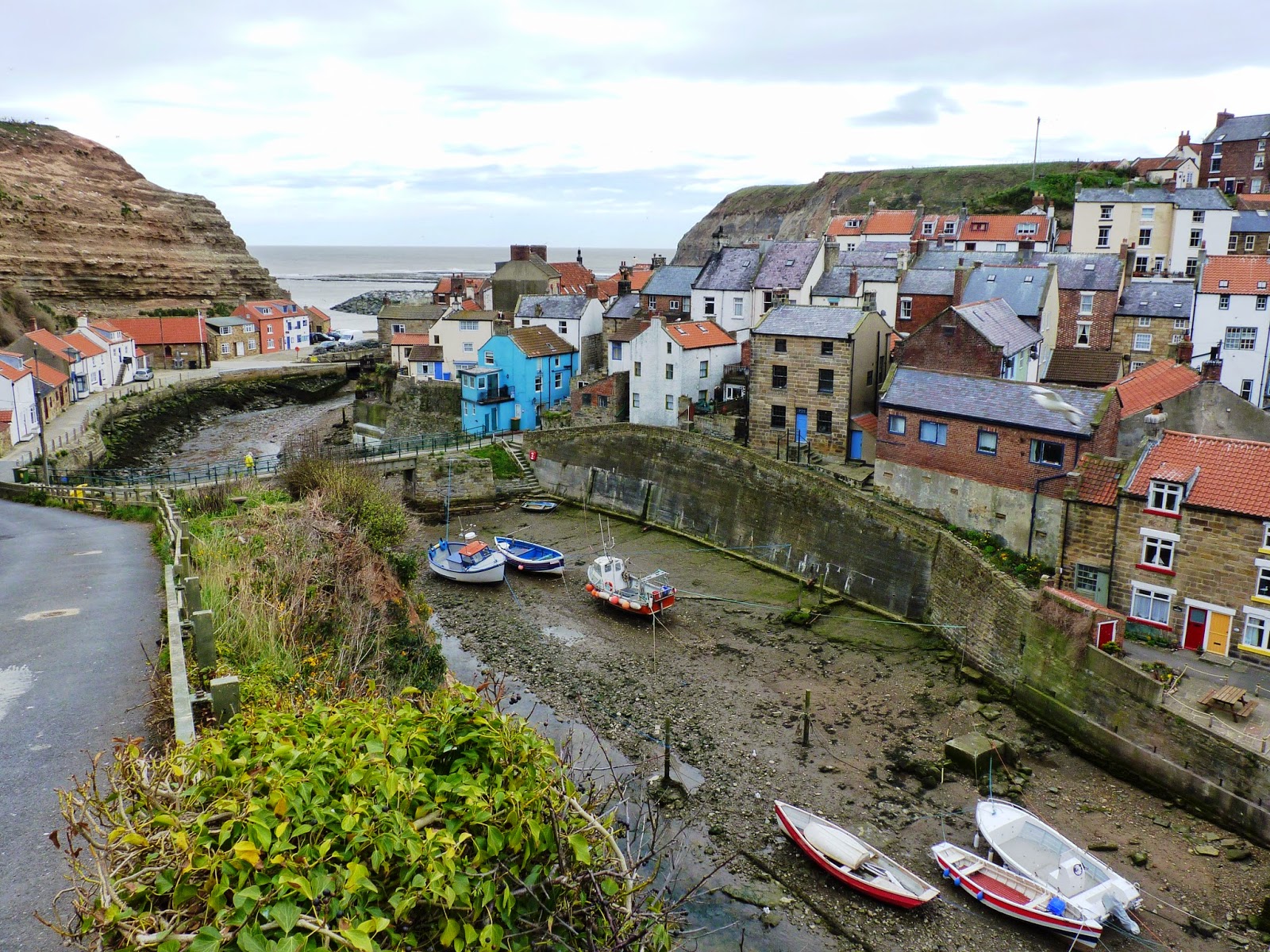 Staithes Near Whitby England Hd Wallpaper - Staithes , HD Wallpaper & Backgrounds