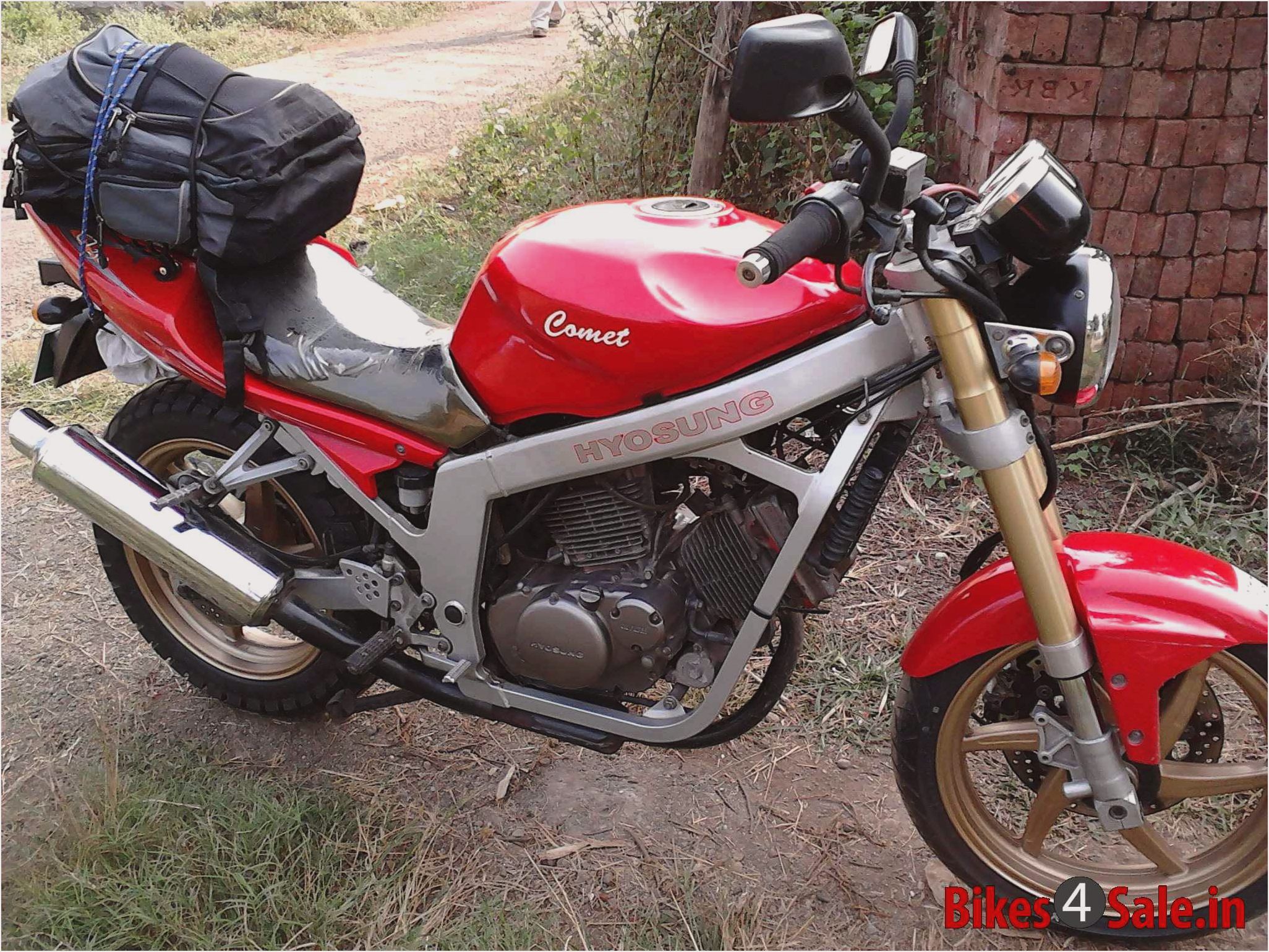 Hyosung Comet gt650