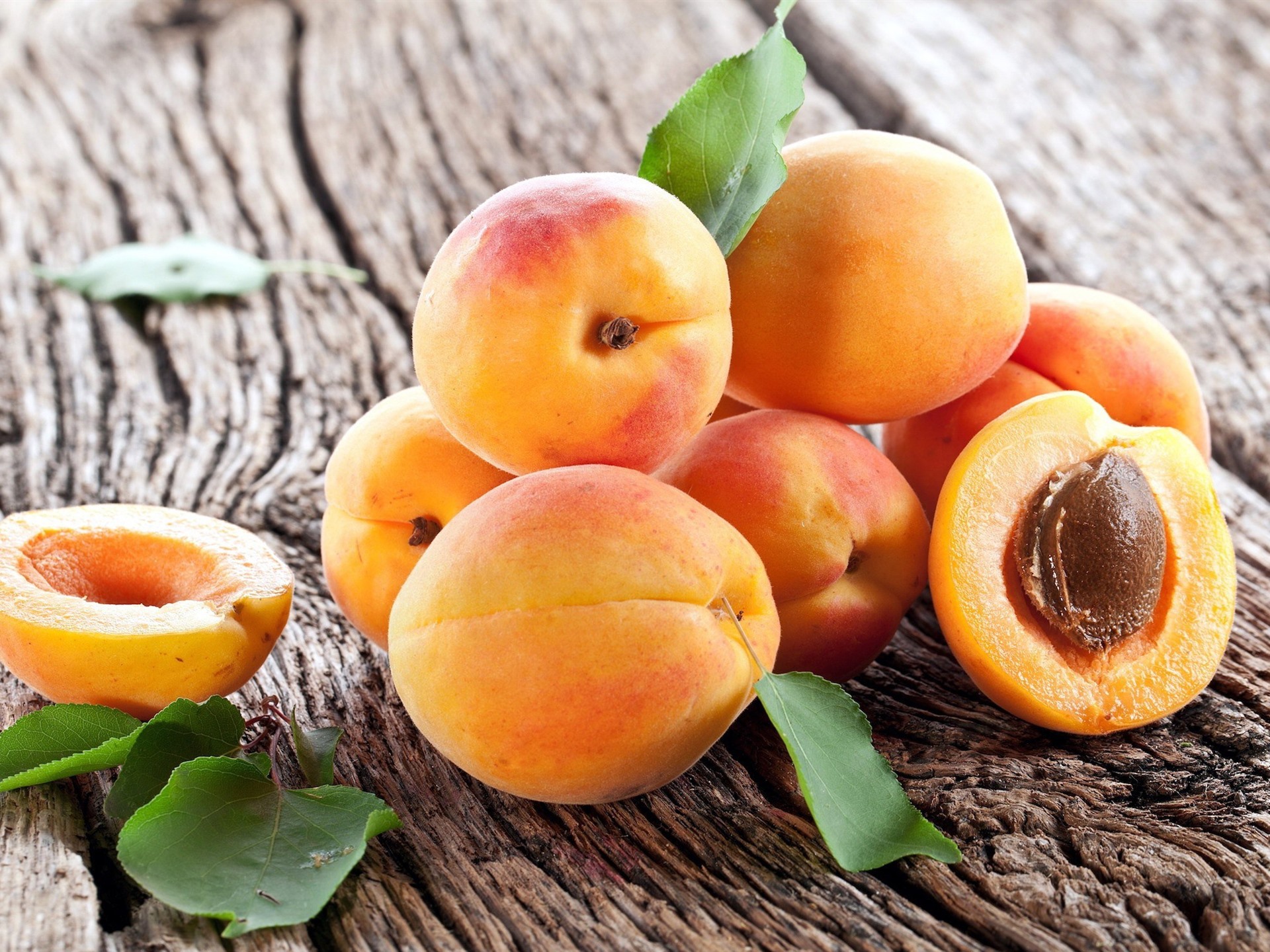 Download This Wallpaper - Seasonal Fruits In Summer , HD Wallpaper & Backgrounds