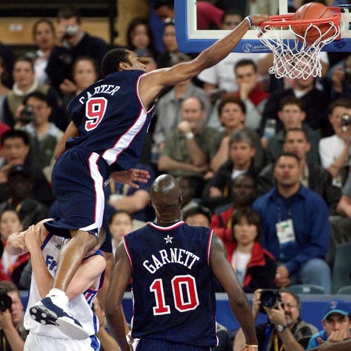 Vince Carter, Nba, Basketball, Dunks Wallpaper - Vince Carter Olympic Dunk Poster , HD Wallpaper & Backgrounds