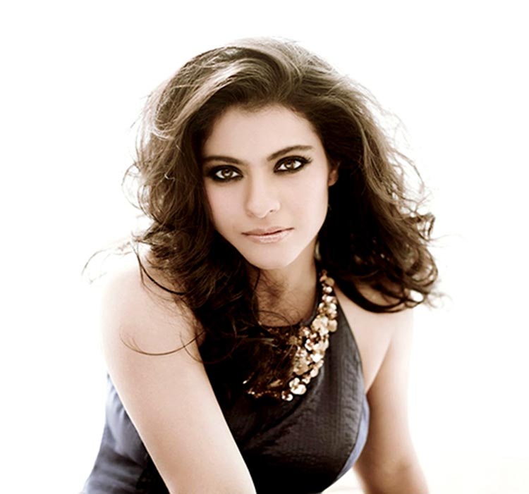 Kajol Is Looking Tremendously Sexy In This Pic - Sabhi Heroine Ki Sex