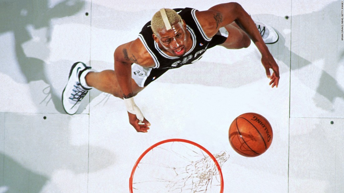 Rodman Was Traded To The San Antonio Spurs In 1993, - Dennis Rodman Rebound , HD Wallpaper & Backgrounds