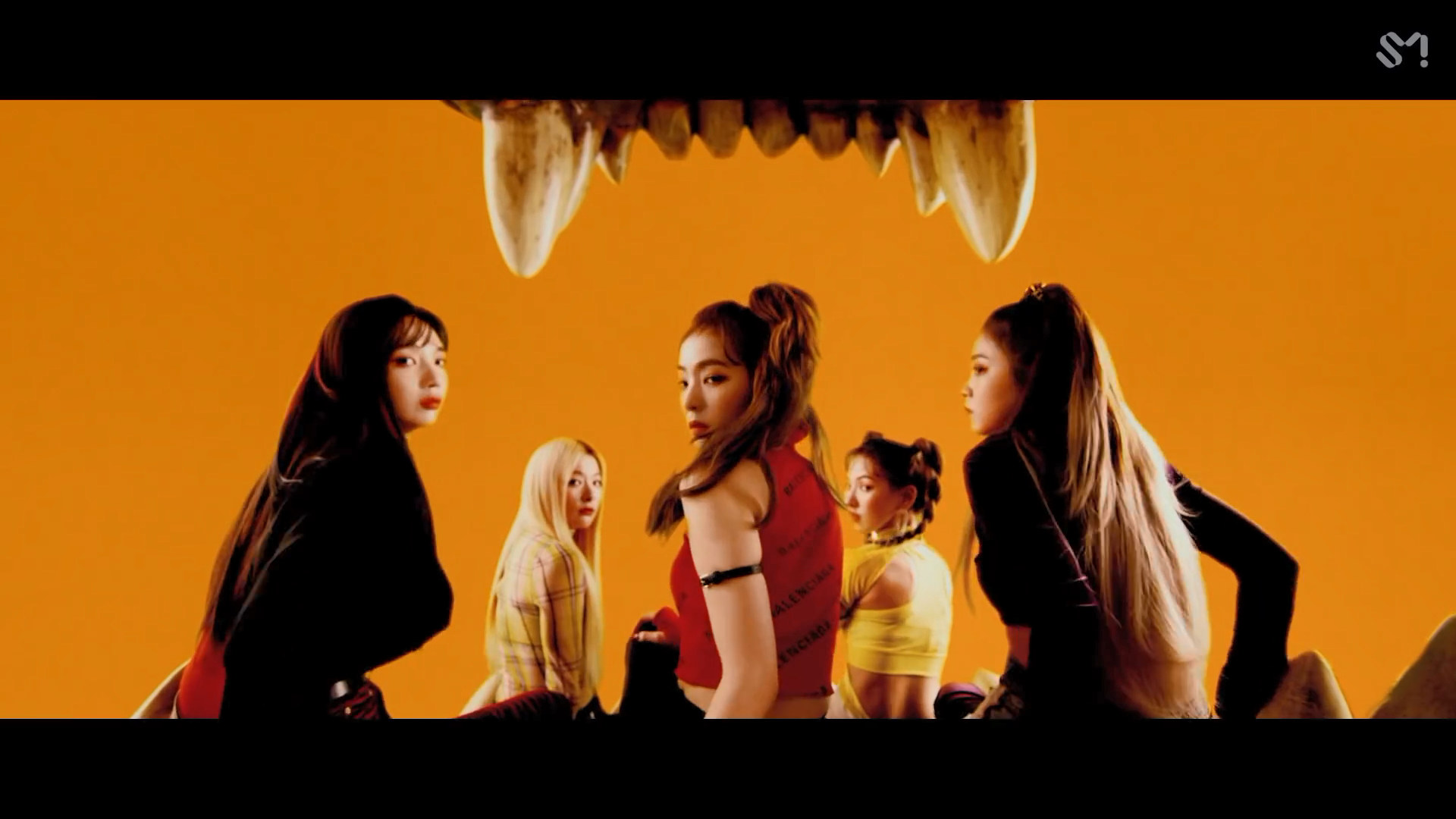 Red Velvet Rbb Teaser Screencaps - Red Velvet Really Bad Boy , HD Wallpaper & Backgrounds