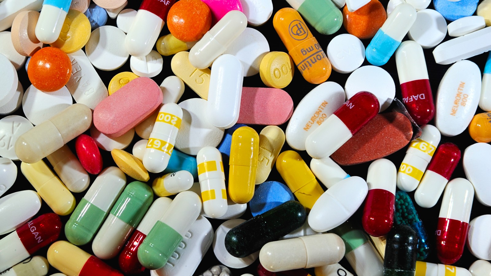 Pills Wallpaper - Illicit Drugs , HD Wallpaper & Backgrounds