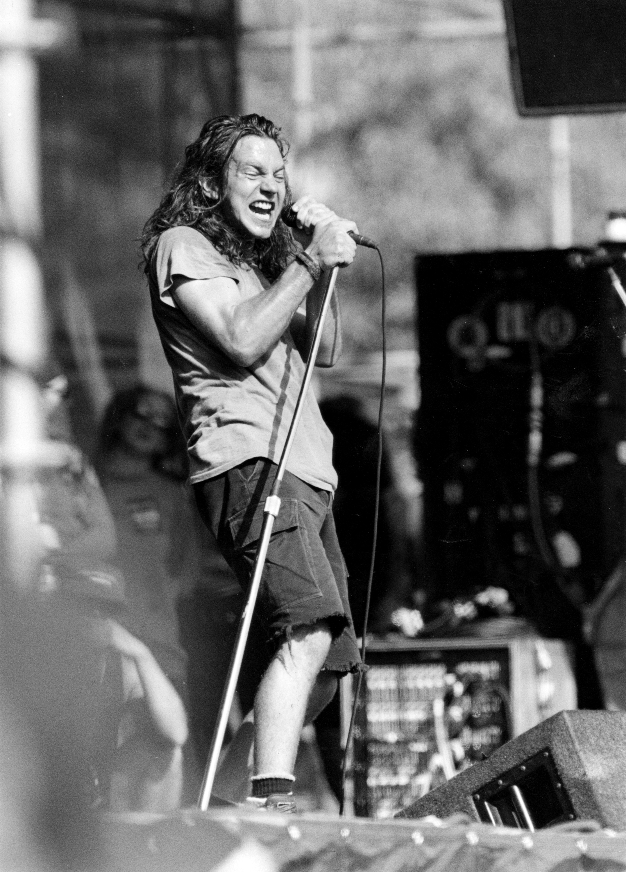 Music Pearl Jam Grayscale Wallpaper High Quality - Pearl Jam High Resolution , HD Wallpaper & Backgrounds