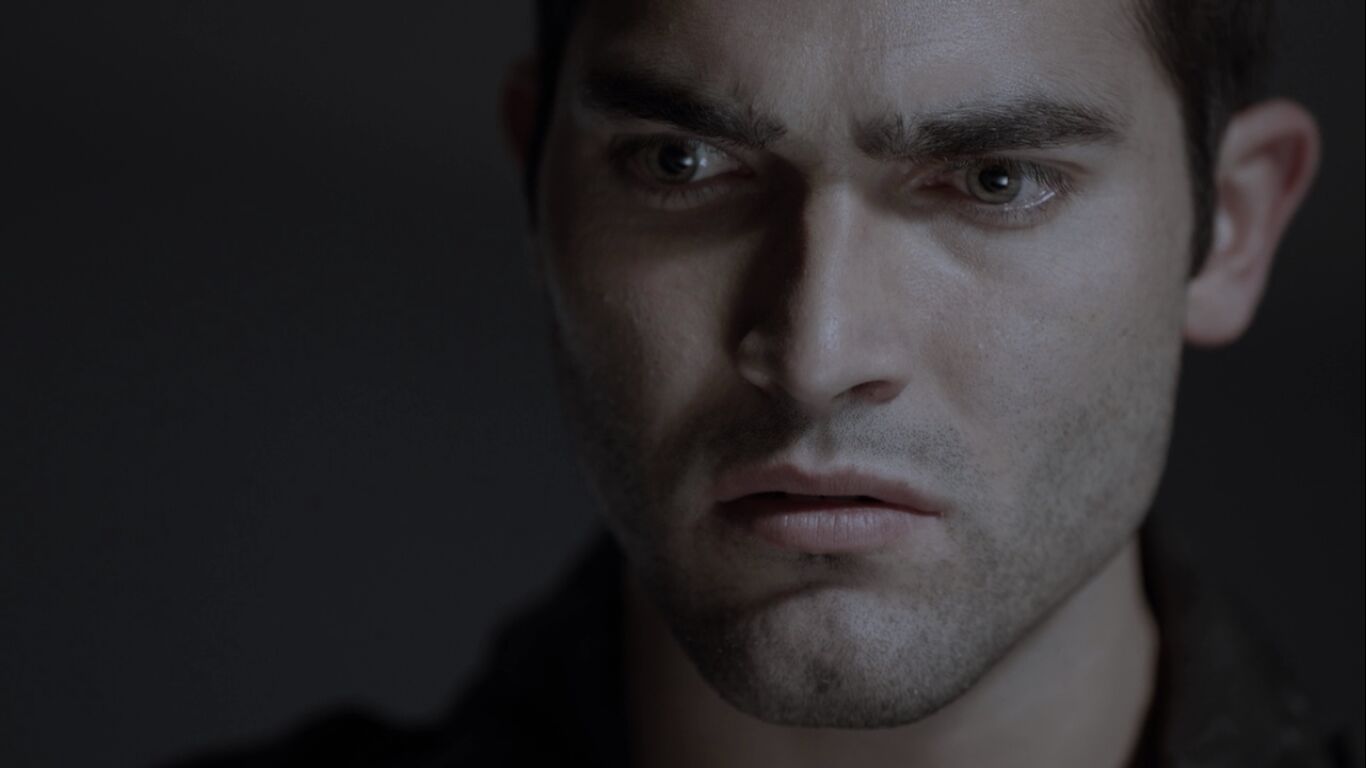 Tyler Hoechlin In Teen Wolf, Episode - Tyler Hoechlin Amber Heard , HD Wallpaper & Backgrounds