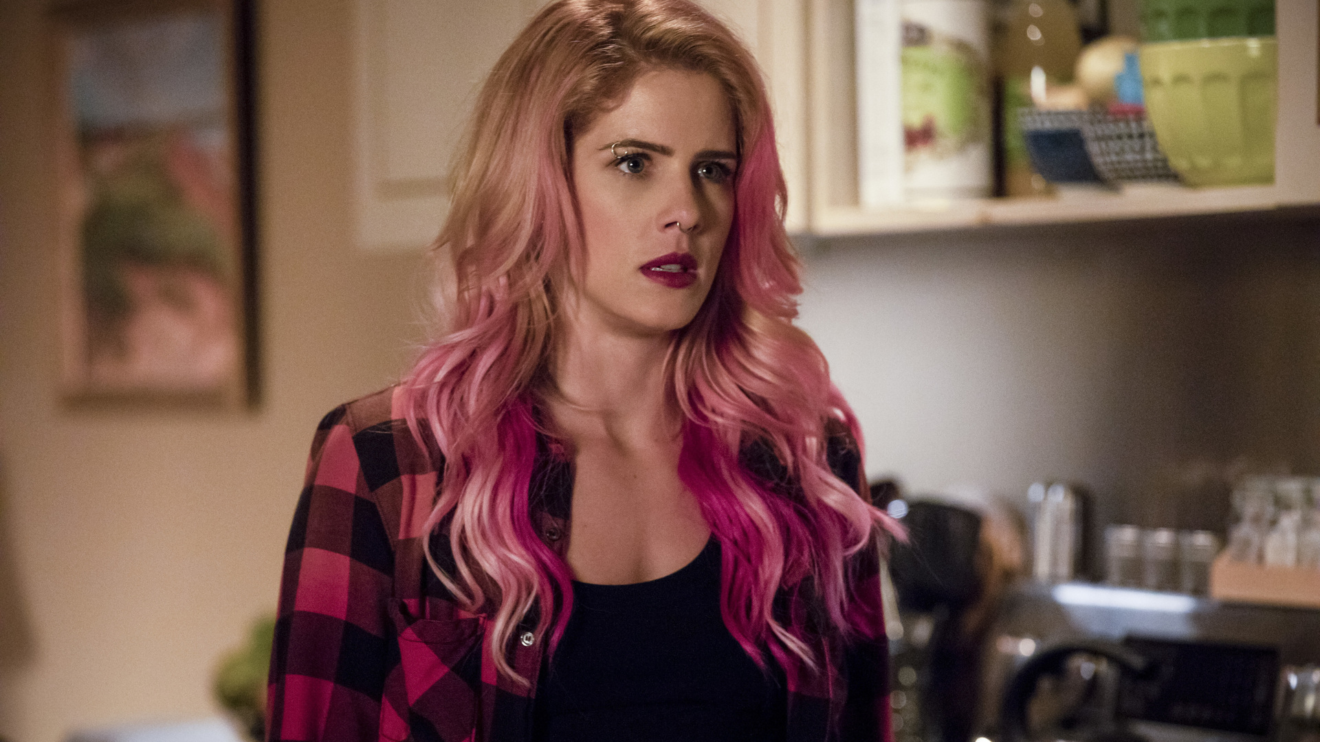 Felicity Smoak In Arrow Season 7 N8 - Felicity Arrow Saison 7 , HD Wallpaper & Backgrounds