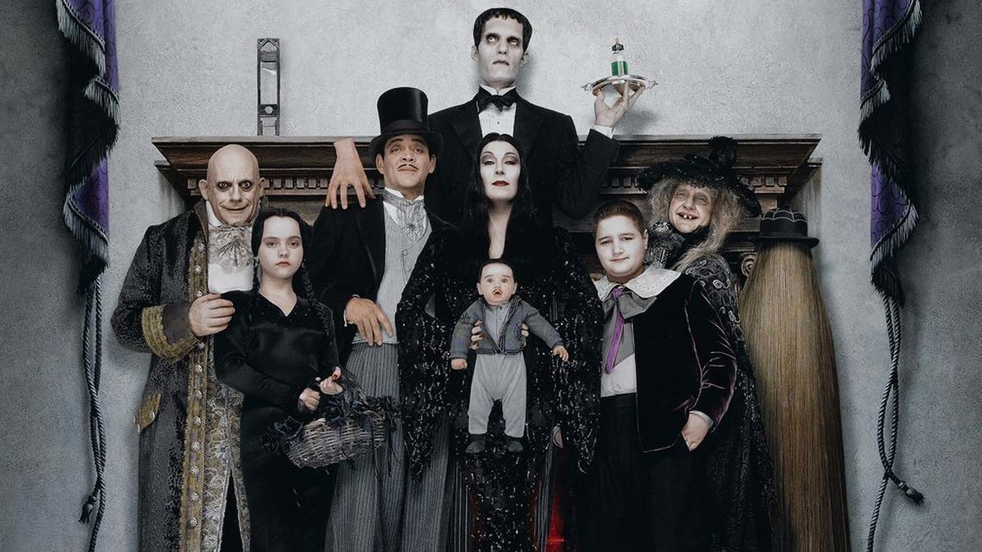 Addams Family Wallpaper Free Download Hd Wallpapers - Addams Family , HD Wallpaper & Backgrounds