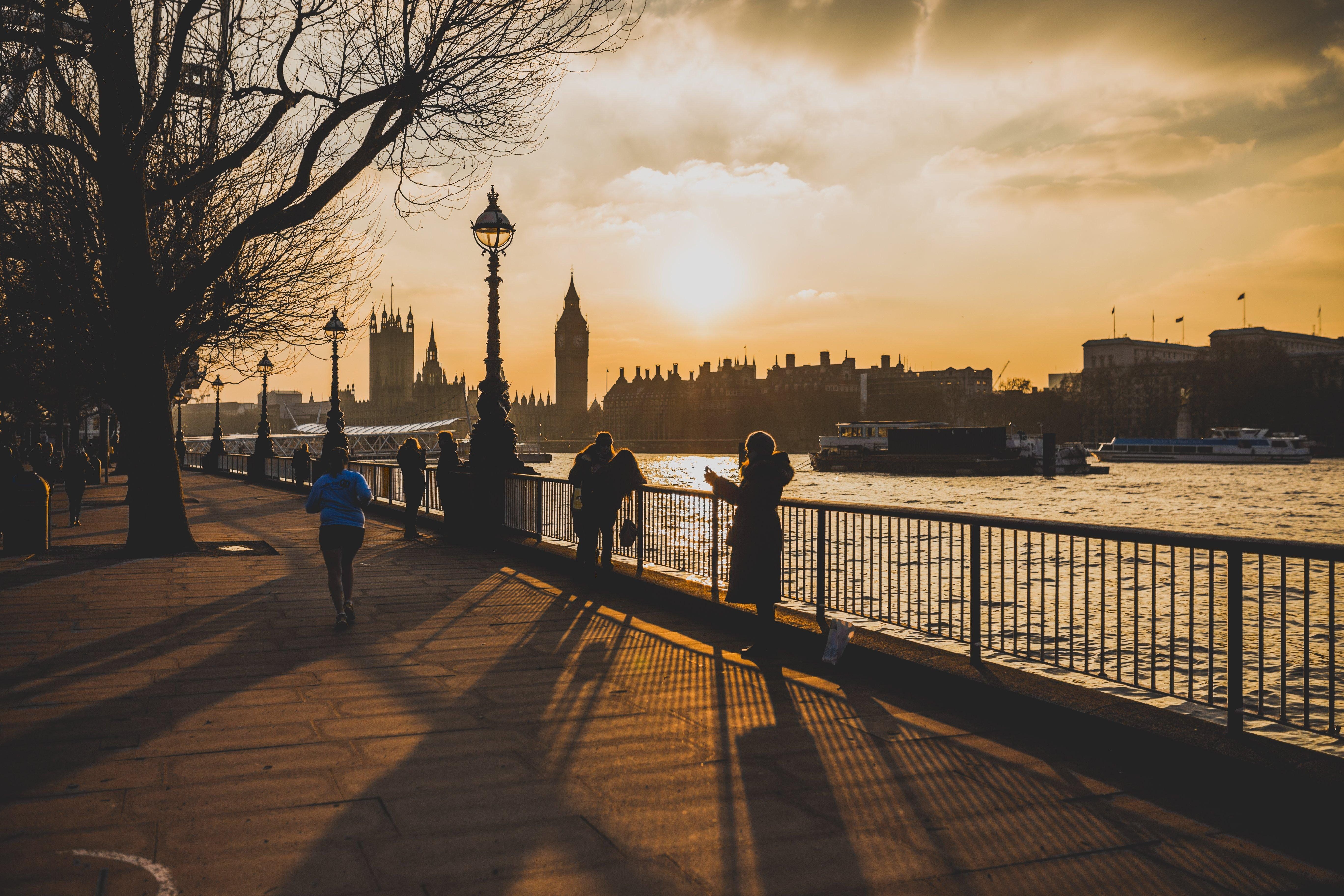 Big Ben London Sunset Birds Iphone 6 Plus Hd Wallpaper - Houses Of Parliament , HD Wallpaper & Backgrounds
