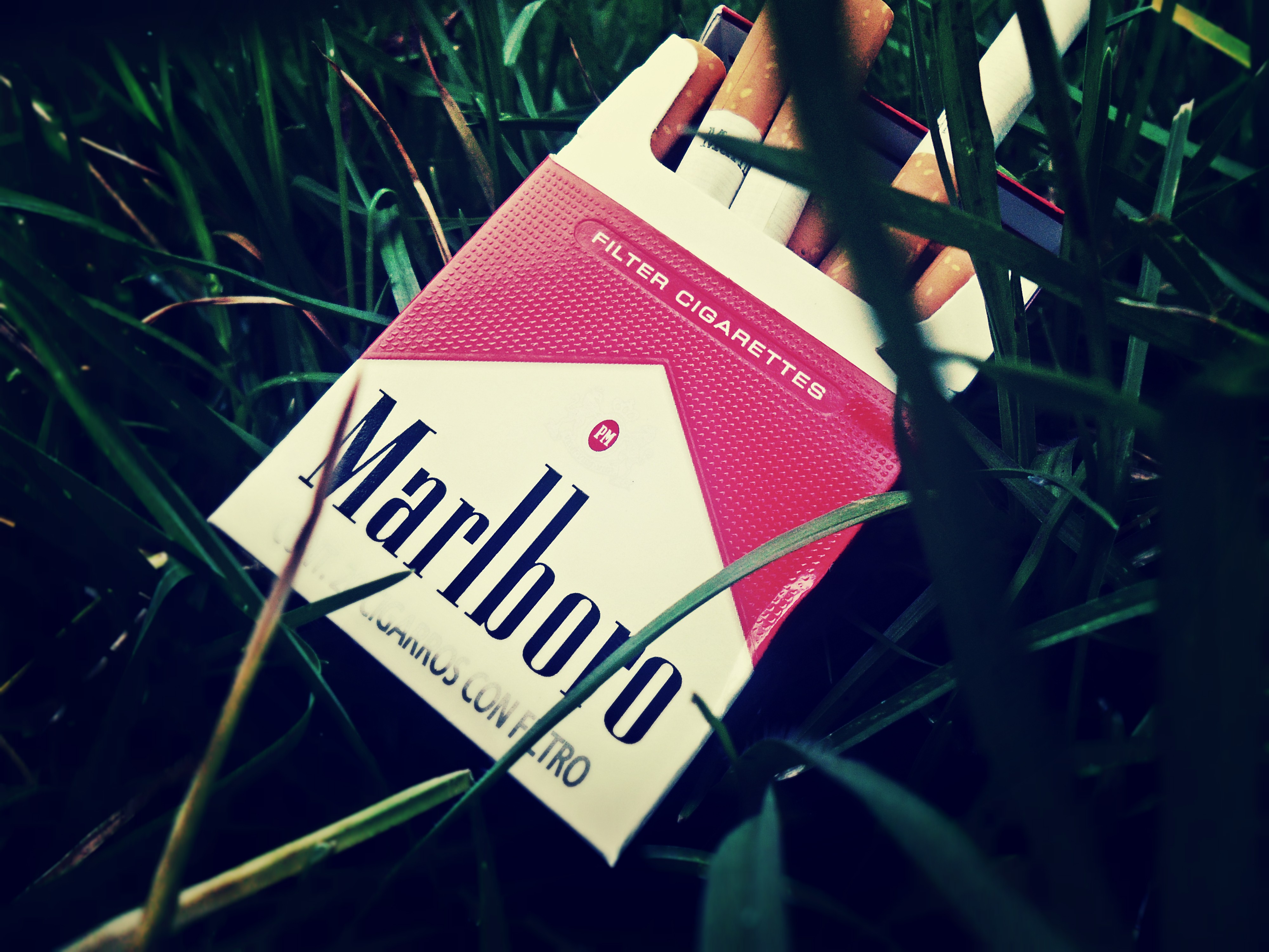 #cigarettes, #vintage, #marlboro, #smoke, Wallpaper - Smoke Cigarette Wallpaper Hd , HD Wallpaper & Backgrounds